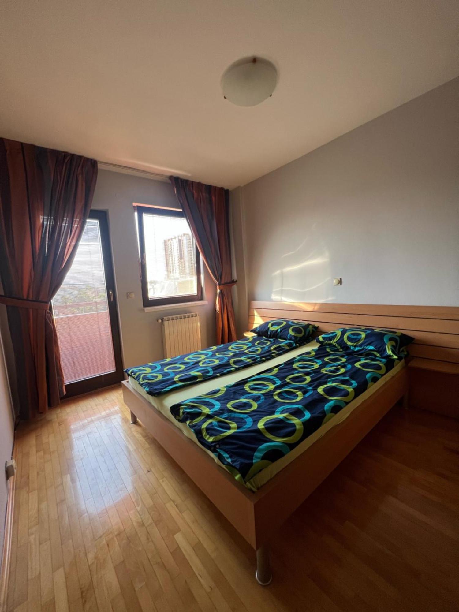 Cozy, Modern Apartment In The Center Of The City! سكوبجي المظهر الخارجي الصورة